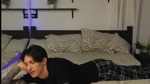 Alex online show from October 10, 4:02 pm