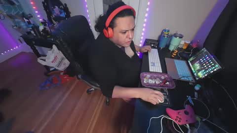 alexxxis2011x3 online show from January 22, 6:31 am