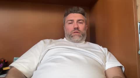 alfali online show from April 25, 2:14 pm