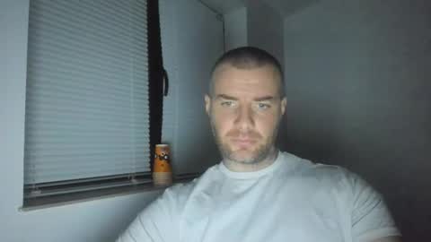 alfiesolomons87 online show from December 21, 8:21 pm