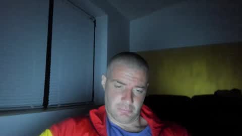 alfiesolomons87 online show from April 18, 8:09 pm