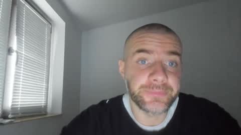 alfiesolomons87 online show from December 1, 12:14 pm