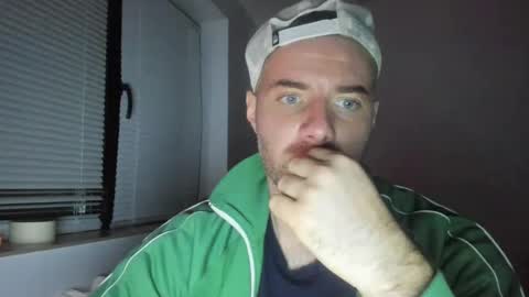 alfiesolomons87 online show from March 1, 7:15 pm