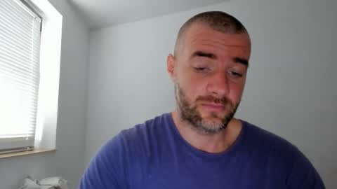 alfiesolomons87 online show from October 29, 9:55 am