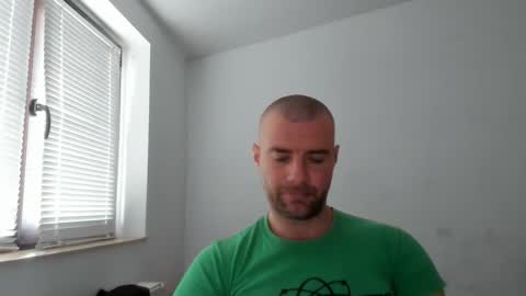 alfiesolomons87 online show from November 20, 11:31 am