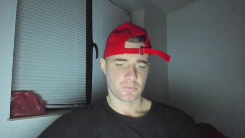 alfiesolomons87 online show from December 10, 8:05 pm