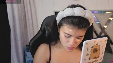 Carolina Join The Fan Club  online show from April 8, 10:40 am