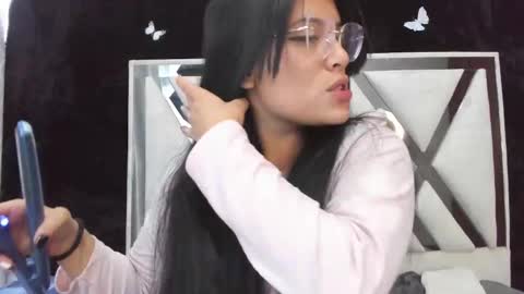 Carolina Join The Fan Club  online show from March 7, 7:49 pm