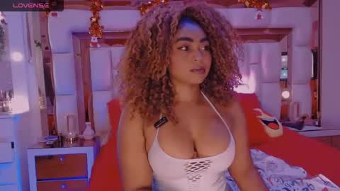 aliana_ross online show from November 26, 12:30 am