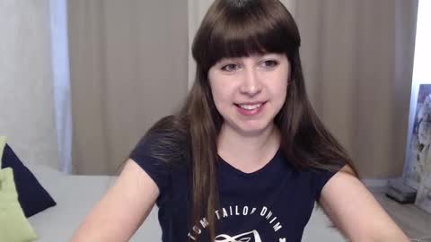 Snapshot of alice_59 chatting on October 3, 1:19 pm alice_59 online show from October 3, 1:19 pm