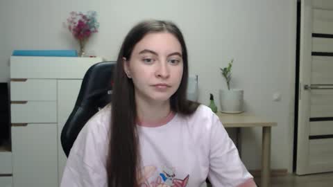 Alice online show from October 30, 6:30 pm