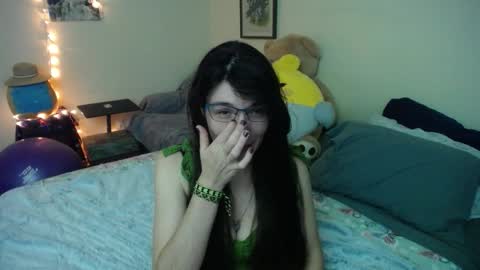 Alice Asks online show from November 23, 5:05 am