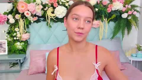 Alice in Wonderland  online show from October 12, 7:01 am