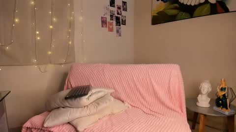 ALICE    Alice guzman online show from February 12, 11:20 pm