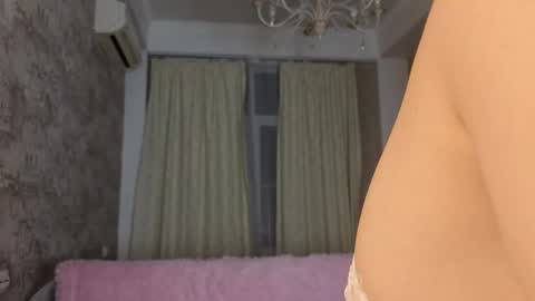 Alice online show from April 16, 5:46 pm