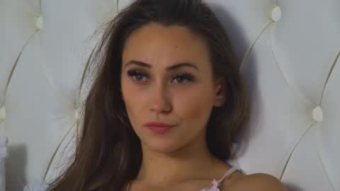 Snapshot of alice_munro chatting on September 15, 8:43 pm AliceMunro online show from September 15, 8:43 pm