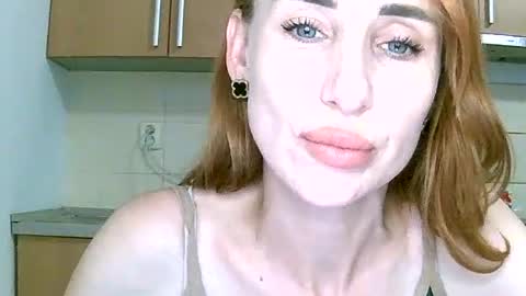 Alice Sewx online show from August 1, 2:51 pm