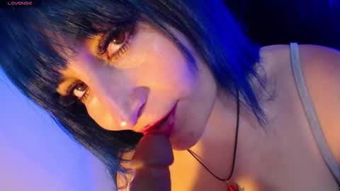 Alice online show from November 15, 8:43 pm