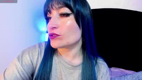 Alice online show from September 26, 9:01 pm