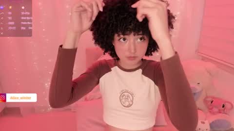 Alice  online show from November 10, 7:16 pm