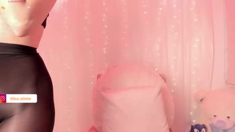 Alice  online show from October 3, 6:16 pm