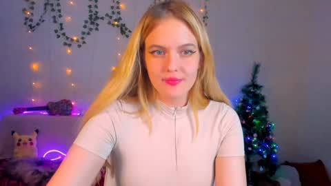 AliceCasey online show from December 1, 5:26 pm