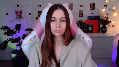 alicecharmy online show from February 20, 1:24 pm