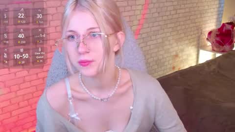 alice online show from February 24, 2:20 pm