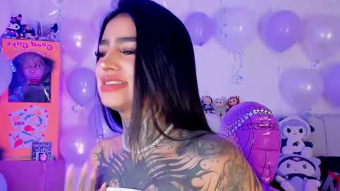 Alice  online show from February 1, 9:56 pm