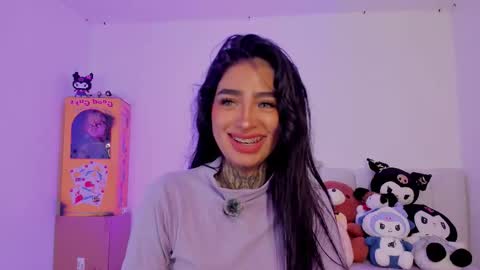 Alice  online show from October 2, 8:18 pm