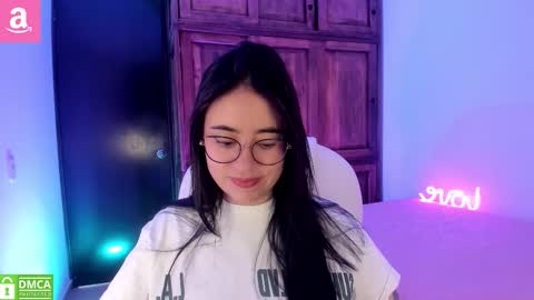 Snapshot of alicee_2 chatting on September 14, 2:07 pm Aliceee  ..   97YP9VWGZHrefnav wishlist lists 1 online show from September 14, 2:07 pm