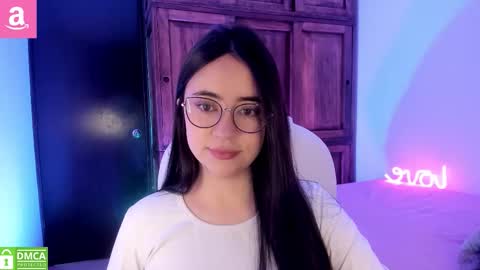 Snapshot of alicee_2 chatting on October 22, 11:12 am Aliceee  ..   97YP9VWGZHrefnav wishlist lists 1 online show from October 22, 11:12 am