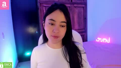 Snapshot of alicee_2 chatting on September 10, 11:00 am Aliceee  ..   97YP9VWGZHrefnav wishlist lists 1 online show from September 10, 11:00 am