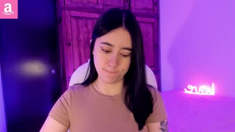 Snapshot of alicee_2 chatting on March 6, 10:09 am Aliceee  ..   97YP9VWGZHrefnav wishlist lists 1 online show from March 6, 10:09 am
