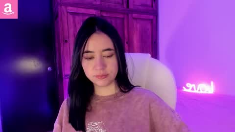 Snapshot of alicee_2 chatting on March 3, 5:09 pm Aliceee  ..   97YP9VWGZHrefnav wishlist lists 1 online show from March 3, 5:09 pm