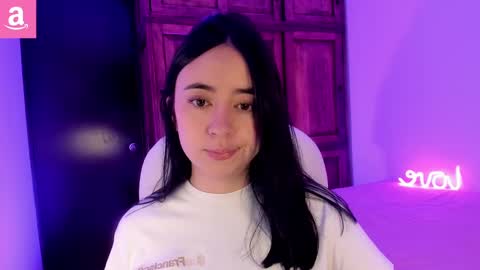 Snapshot of alicee_2 chatting on March 12, 7:58 pm Aliceee  ..   97YP9VWGZHrefnav wishlist lists 1 online show from March 12, 7:58 pm