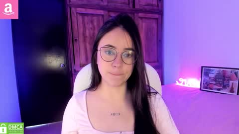 Aliceee  ..   97YP9VWGZHrefnav wishlist lists 1 online show from January 18, 4:27 pm