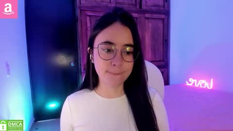 Snapshot of alicee_2 chatting on September 11, 3:46 pm Aliceee  ..   97YP9VWGZHrefnav wishlist lists 1 online show from September 11, 3:46 pm