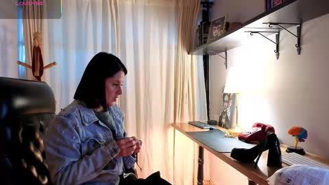 Aleja  online show from November 27, 11:18 am