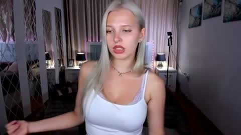 Alice online show from June 19, 12:33 pm