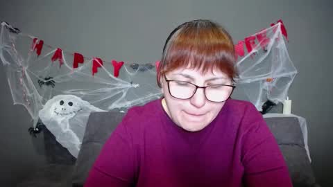 Snapshot of aliceinks chatting on October 18, 6:17 am AliceInks online show from October 18, 6:17 am