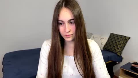 alicekollt online show from April 6, 12:30 am