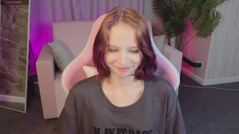 alicekruze online show from June 6, 7:03 am