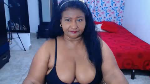 yasmin online show from October 1, 1:59 am