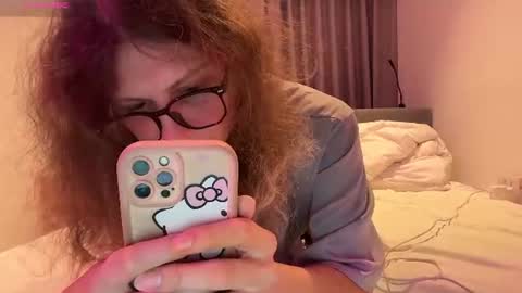 AlicePinkhead online show from June 11, 10:46 am