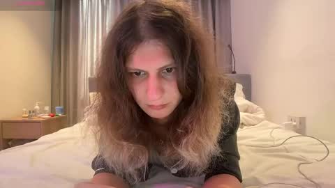 AlicePinkhead online show from April 13, 9:02 am