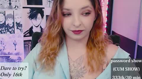 aliceriddle1 online show from January 18, 2:48 pm