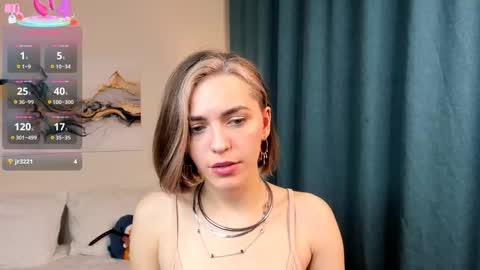 Snapshot of alicerivas chatting on October 28, 3:57 pm AliceRivas online show from October 28, 3:57 pm