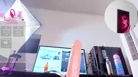 alicetaylor_1 online show from June 16, 9:41 pm