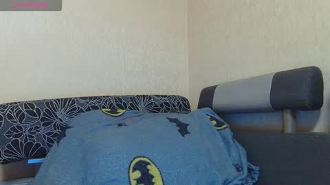 AliceWoolfy online show from March 7, 9:15 pm